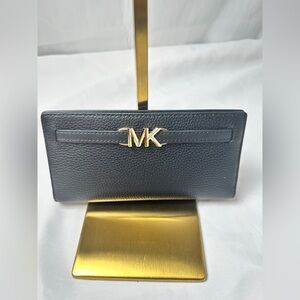 Michael Kors Reed Large Pebbled Leather Wallet (Black)